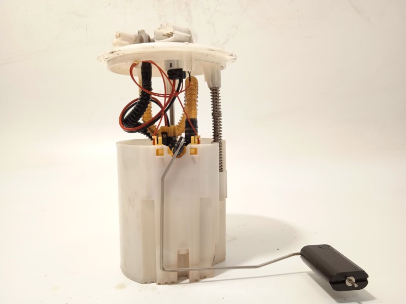 Recambio de bomba combustible para nissan pulsar hatchback (c13) 1.5 dci referencia OEM IAM 170401KB0A  0580203161