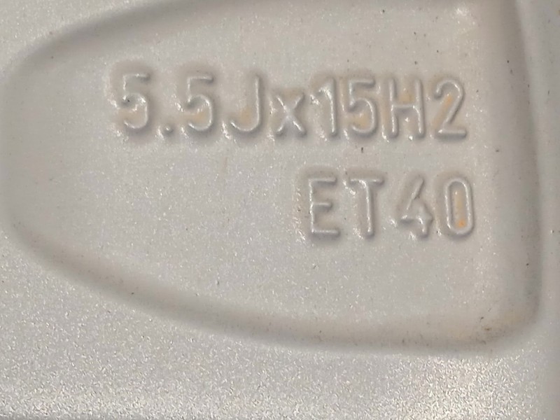 Recambio de llanta para seat ibiza v (kj1, kjg) 1.0 tsi referencia OEM IAM 6F0601025N 6F0601025G8Z8 