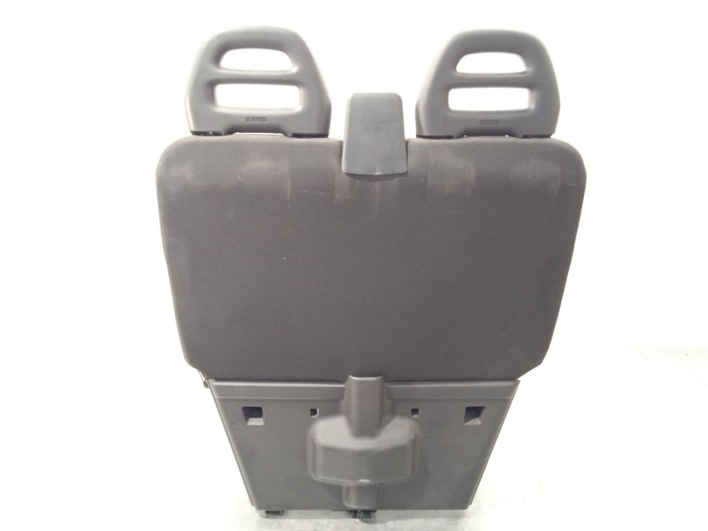Recambio de asiento delantero derecho para iveco daily vi furgoneta 35s16, 35c16, 70c16 referencia OEM IAM 5802825447 8222001845