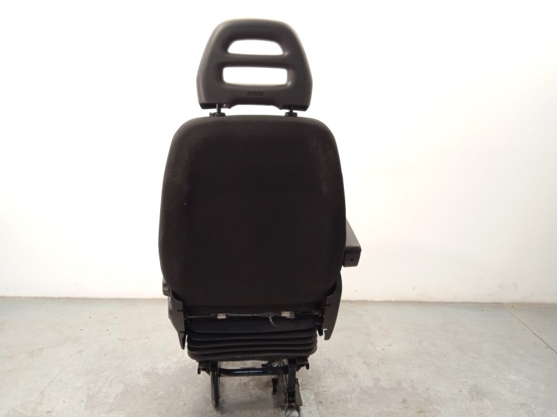 Recambio de asiento delantero izquierdo para iveco daily vi furgoneta 35s16, 35c16, 70c16 referencia OEM IAM 5802971036 58028260