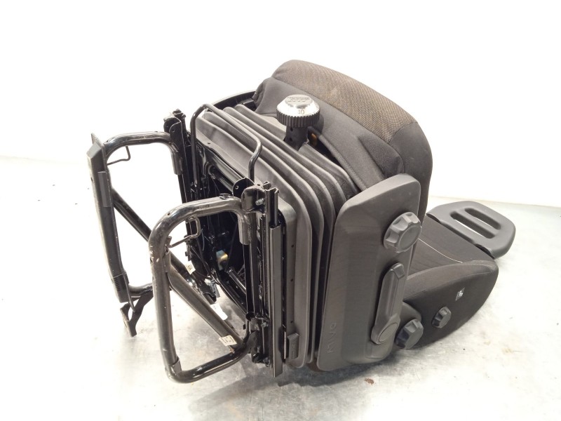 Recambio de asiento delantero izquierdo para iveco daily vi furgoneta 35s16, 35c16, 70c16 referencia OEM IAM 5802971036 58028260