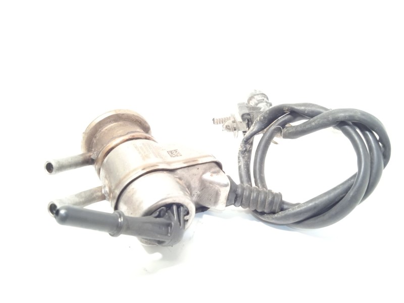 Recambio de inyector para iveco daily vi furgoneta 35s16, 35c16, 70c16 referencia OEM IAM 5802923071 580292307100 0444025162