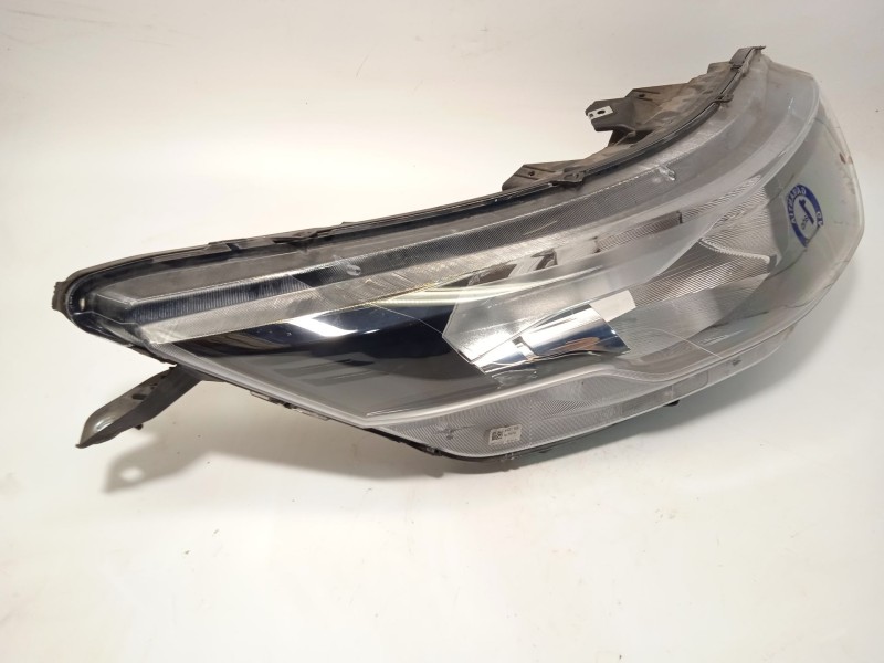 Recambio de faro derecho para iveco daily vi furgoneta 35s16, 35c16, 70c16 referencia OEM IAM 5802476873 05802476873 