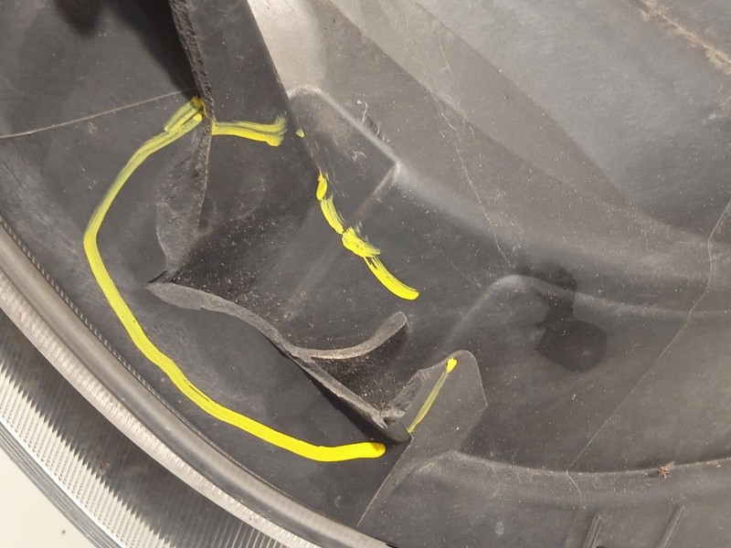 Recambio de faro derecho para iveco daily vi furgoneta 35s16, 35c16, 70c16 referencia OEM IAM 5802476873 05802476873 