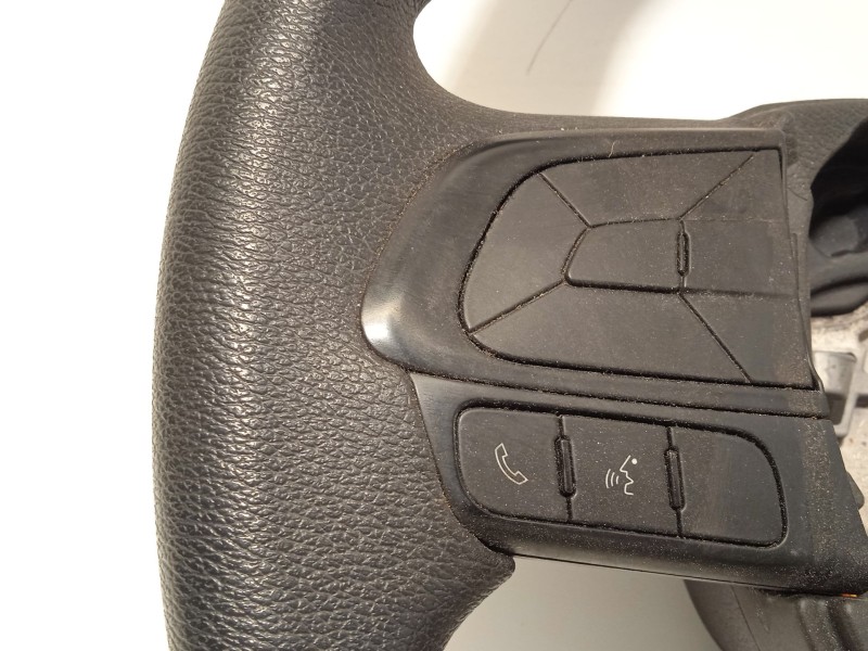 Recambio de volante para iveco daily vi furgoneta 35s16, 35c16, 70c16 referencia OEM IAM 5802303979  