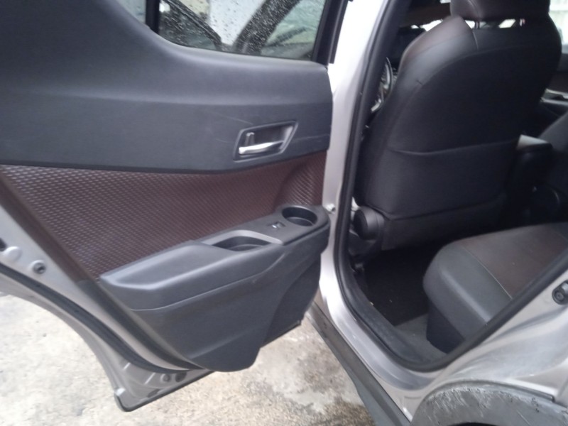 toyota c-hr (_x1_) del año 2017