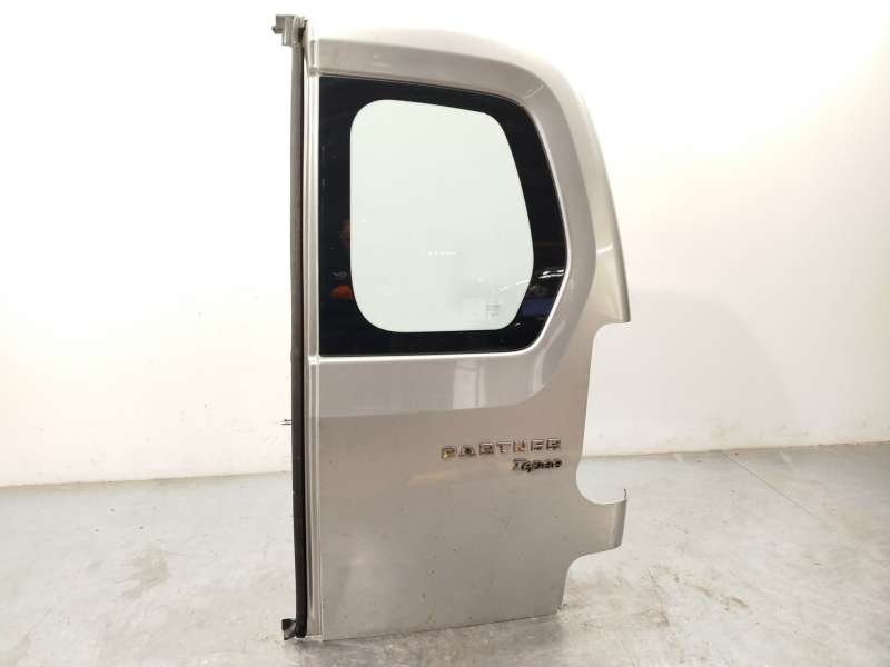 PUERTA TRASERA DERECHA 8703E4 
