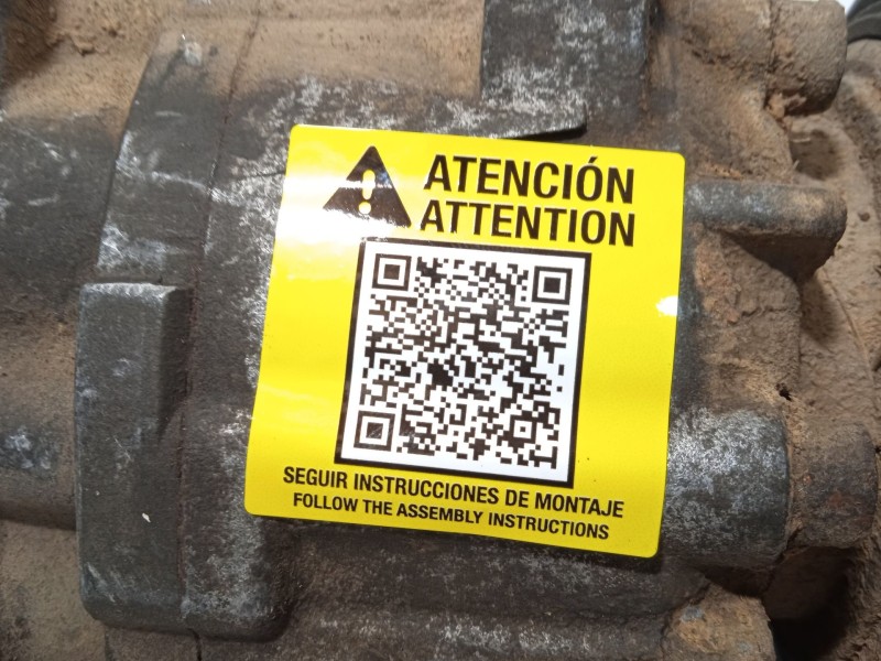 Recambio de compresor aire acondicionado para nissan x-trail i (t30) 2.5 4x4 referencia OEM IAM 92600AU010  