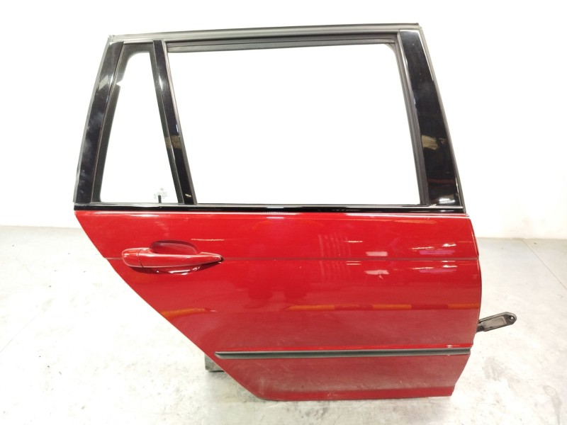Recambio de puerta trasera derecha para bmw 3 touring (e46) 330 xd referencia OEM IAM 41527034156  