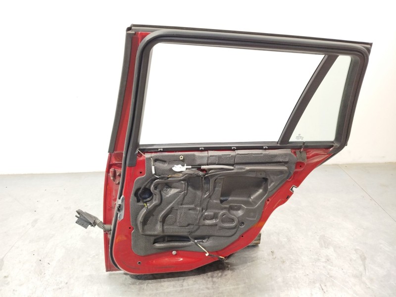 Recambio de puerta trasera derecha para bmw 3 touring (e46) 330 xd referencia OEM IAM 41527034156  