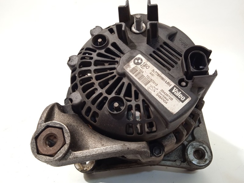 Recambio de alternador para bmw 3 touring (e46) 330 xd referencia OEM IAM 7789980 12317789980 TG15C012