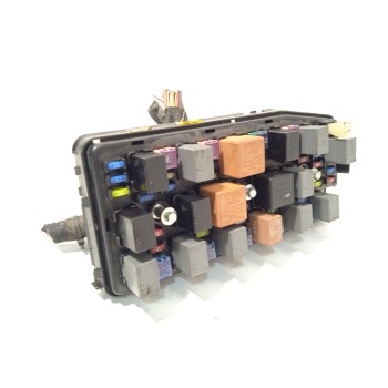 CAJA RELES / FUSIBLES 96821094 