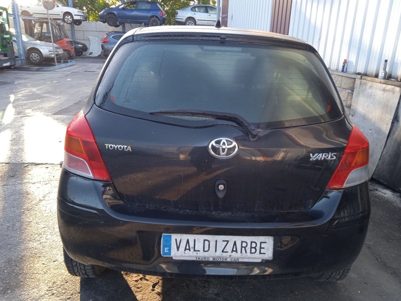 toyota yaris (_p9_) del año 2010