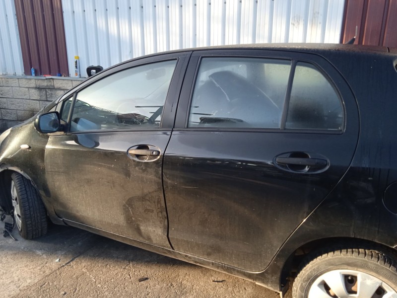 toyota yaris (_p9_) del año 2010