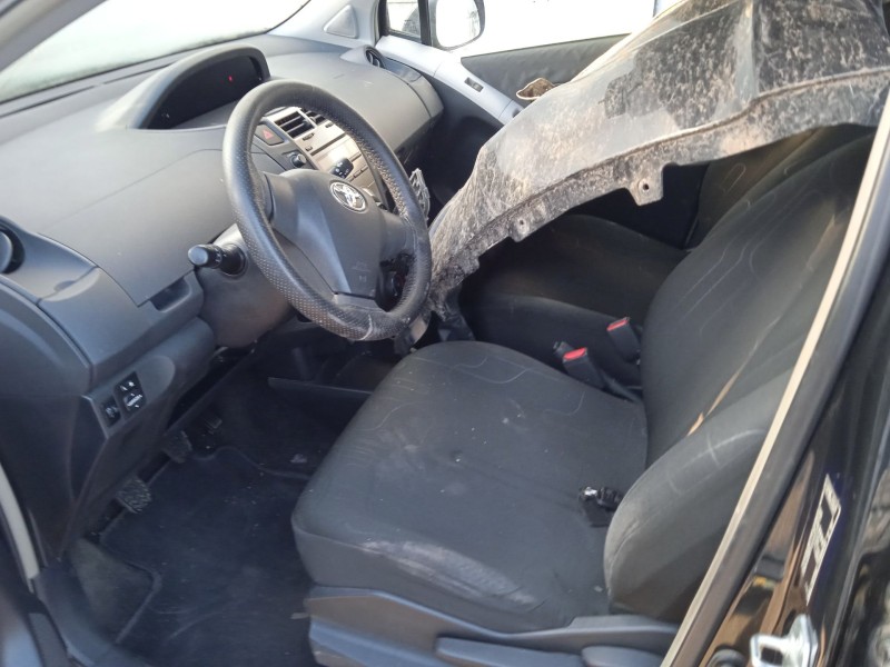 toyota yaris (_p9_) del año 2010