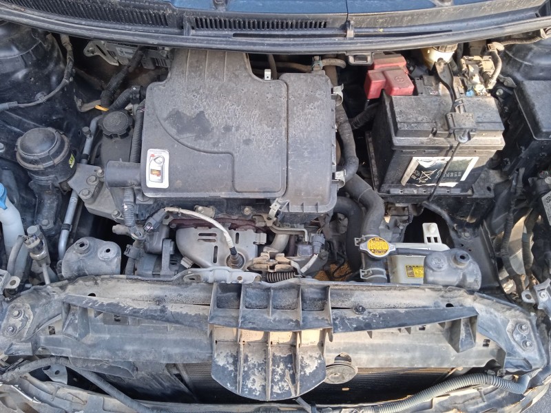 toyota yaris (_p9_) del año 2010