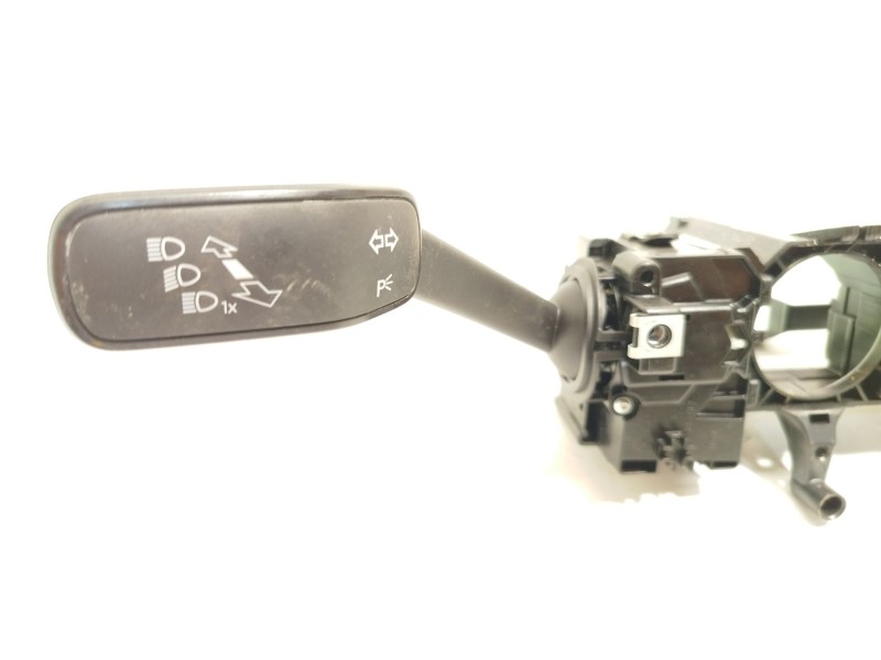 Recambio de mando intermitentes para seat arona (kj7, kjp) 1.0 tsi referencia OEM IAM 2Q0953521S  