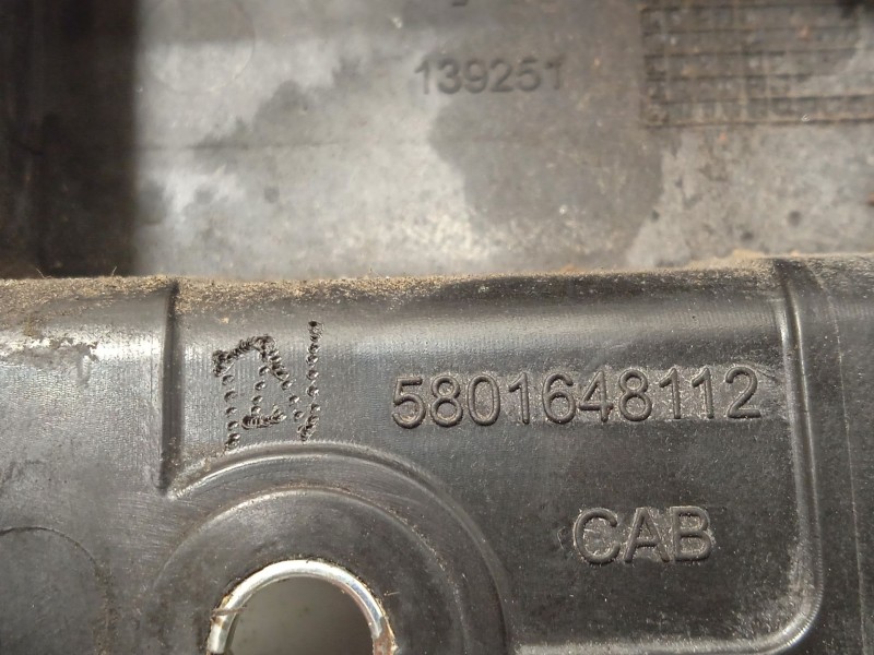 Recambio de tapa exterior combustible para iveco daily vi furgoneta 35s16, 35c16, 70c16 referencia OEM IAM 5801648112  