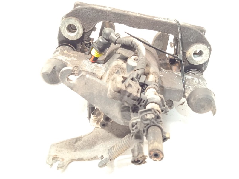 Recambio de pinza freno trasera izquierda para iveco daily vi furgoneta 35s16, 35c16, 70c16 referencia OEM IAM 5802728688  