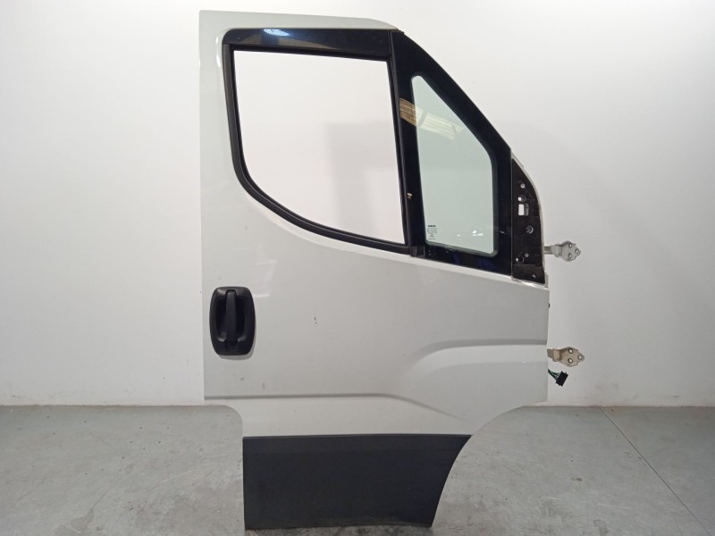 Recambio de puerta delantera derecha para iveco daily vi furgoneta 35s16, 35c16, 70c16 referencia OEM IAM 5801519999  