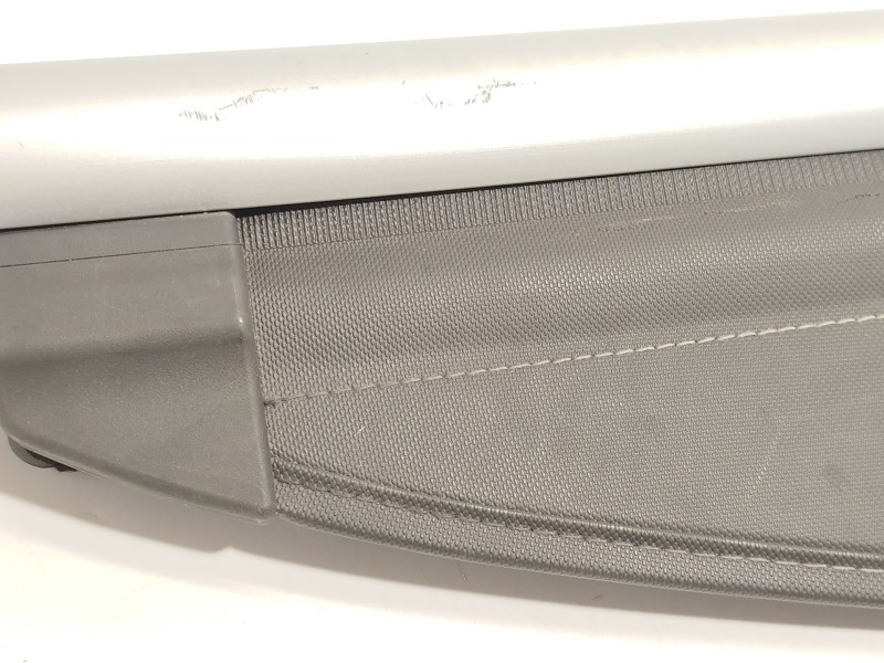 Recambio de bandeja trasera para kia carens iv 1.6 gdi referencia OEM IAM 85910A4000WK  