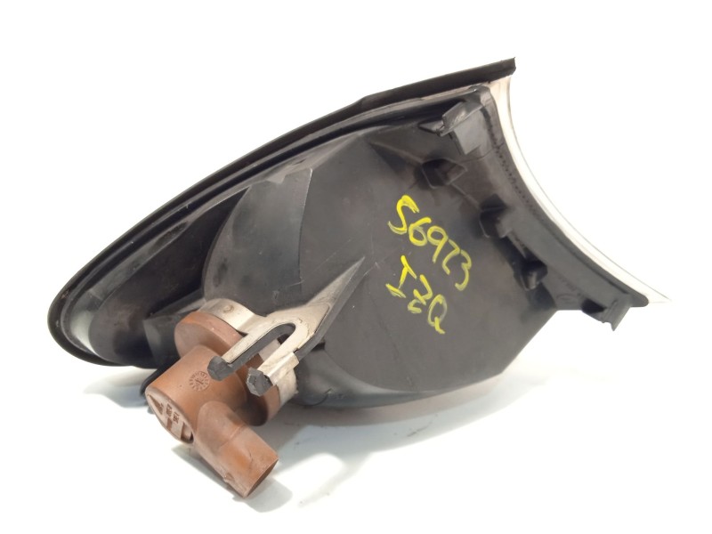 Recambio de piloto delantero izquierdo para bmw 3 touring (e46) 330 xd referencia OEM IAM 7165849 63137165849 