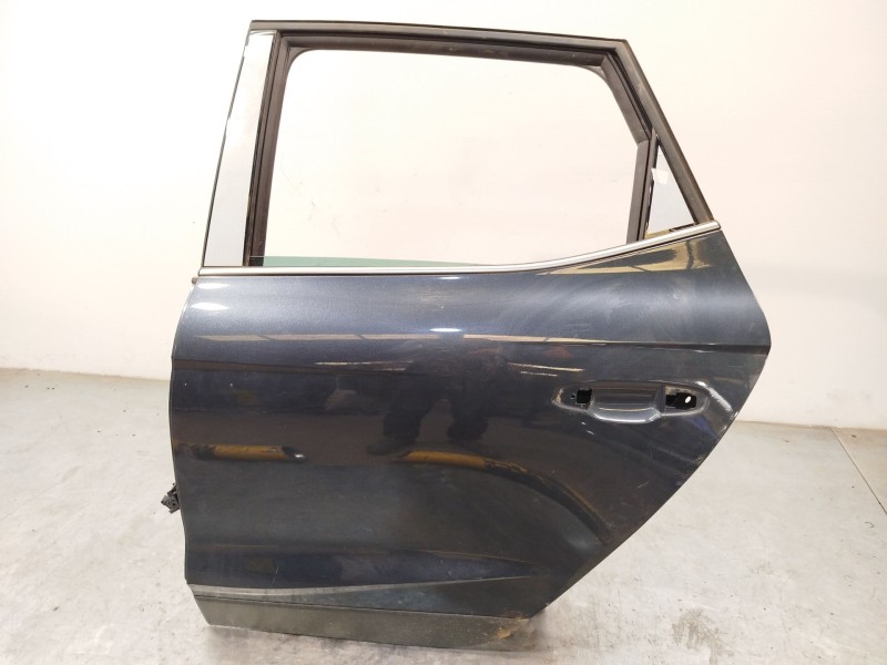 Recambio de puerta trasera izquierda para seat arona (kj7, kjp) 1.0 tsi referencia OEM IAM 6F9833051E  