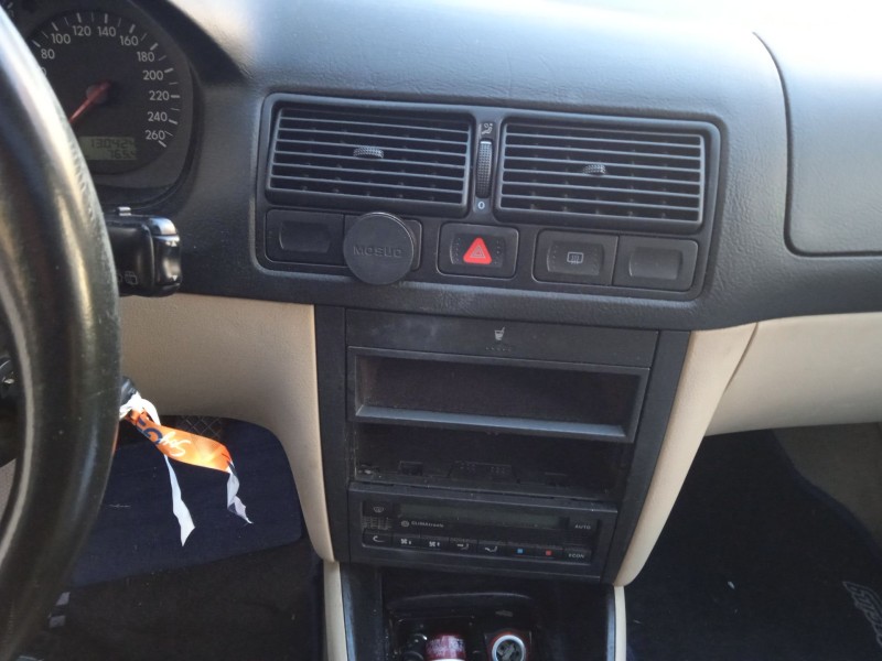 volkswagen golf iv (1j1) del año 2001