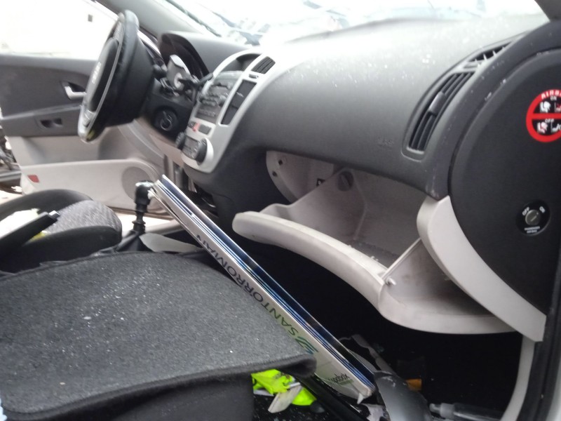 kia cee´d hatchback (ed) del año 2008