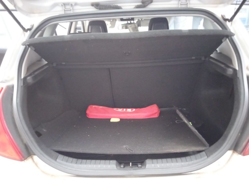 kia cee´d hatchback (ed) del año 2008