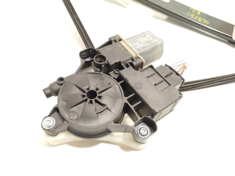 Recambio de elevalunas trasero derecho para seat arona (kj7, kjp) 1.0 tsi referencia OEM IAM 6F0839462D 5Q0959408D 