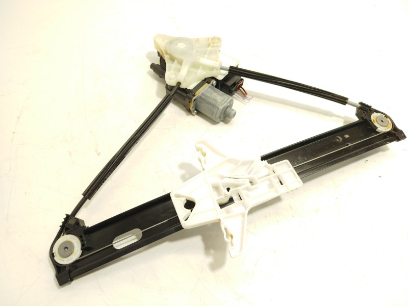 Recambio de elevalunas trasero derecho para seat arona (kj7, kjp) 1.0 tsi referencia OEM IAM 6F0839462D 5Q0959408D 