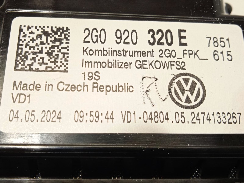 Recambio de cuadro instrumentos para volkswagen taigo (cs1) 1.0 tsi referencia OEM IAM 2G0920320E  
