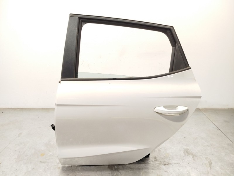 Recambio de puerta trasera izquierda para seat ibiza v (kj1, kjg) 1.0 tsi referencia OEM IAM 6F0833051E  