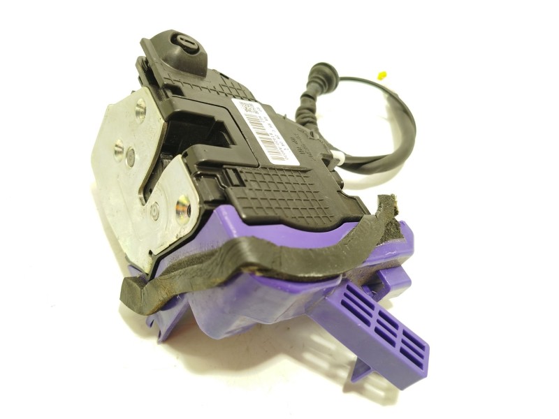 Recambio de cerradura puerta trasera derecha para kia carens iv 1.6 gdi referencia OEM IAM 81420A4030  