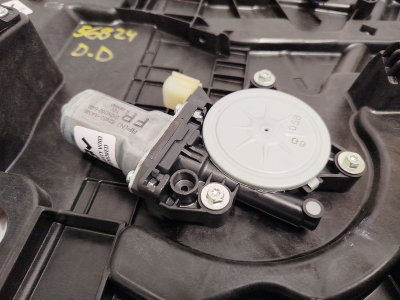 Recambio de elevalunas delantero derecho para kia carens iv 1.6 gdi referencia OEM IAM 82480A4280 82460A4000 