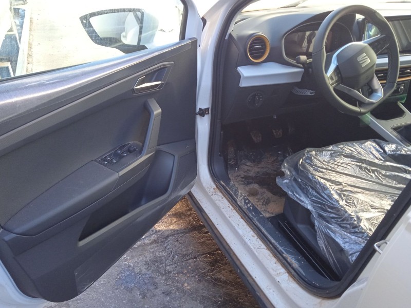 seat arona (kj7, kjp) del año 2024