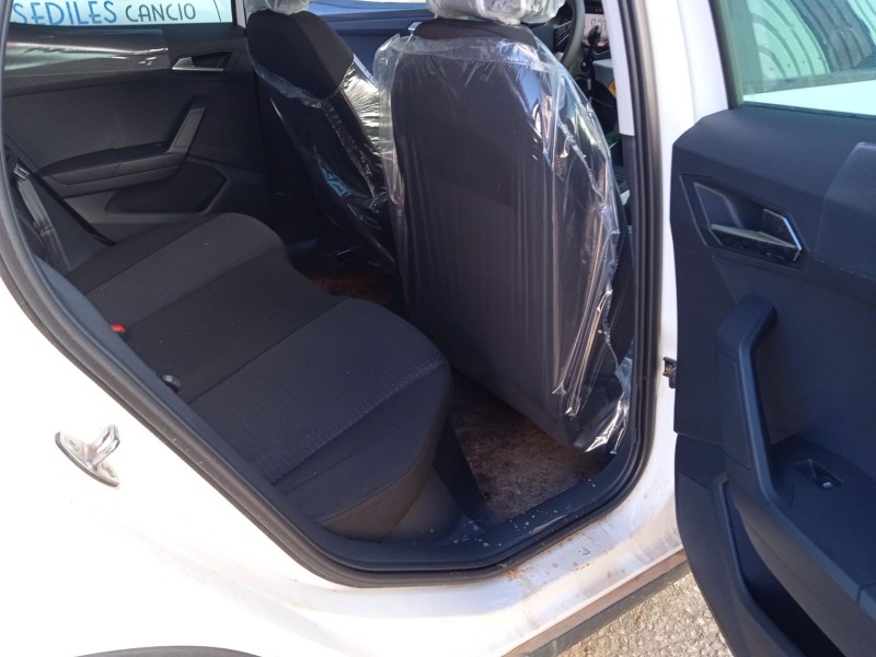 seat arona (kj7, kjp) del año 2024
