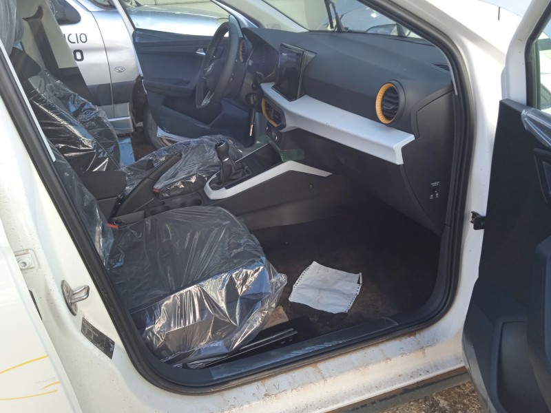 seat arona (kj7, kjp) del año 2024