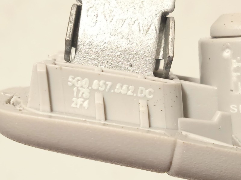 Recambio de parasol derecho para seat ibiza v (kj1, kjg) 1.0 tsi referencia OEM IAM 5G0857552DC 5G0857552DC2F4 