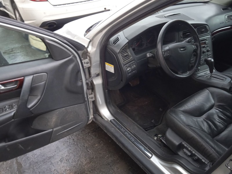 volvo s60 i (384) del año 2002