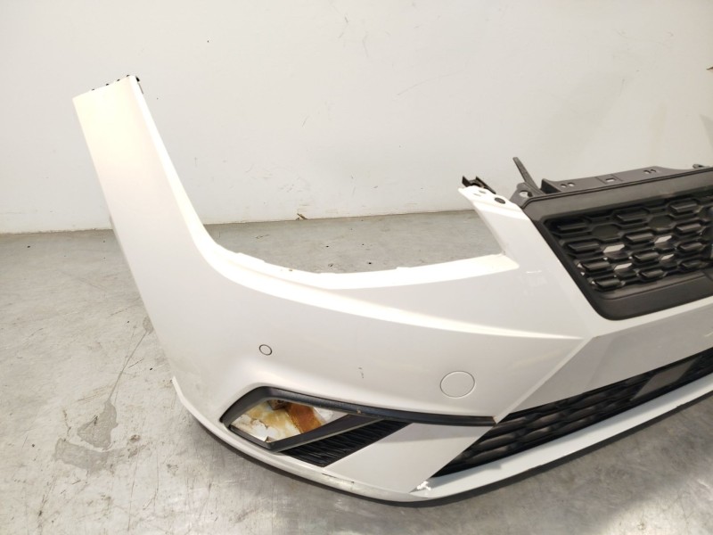 Recambio de paragolpes delantero para seat ibiza v (kj1, kjg) 1.0 tsi referencia OEM IAM 6F0807221D 6F0807221DGRU 