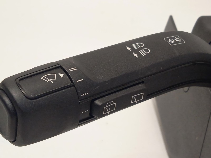 Recambio de mando intermitentes para mercedes-benz eqa (h243) eqa 250+ (243.702) referencia OEM IAM A1779001613  