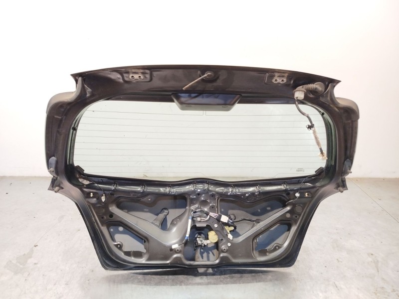 Recambio de porton trasero para toyota yaris (_p9_) 1.0 vvt-i (ksp90_) referencia OEM IAM 670050D030  
