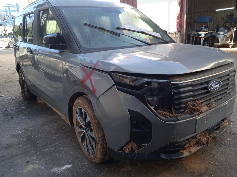 ford tourneo courier del año 2024