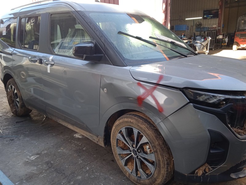 ford tourneo courier del año 2024