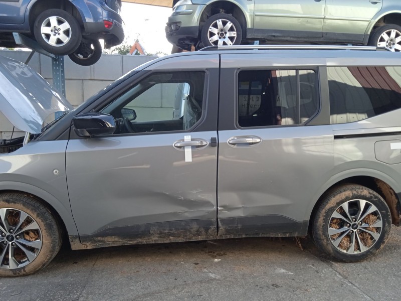 ford tourneo courier del año 2024