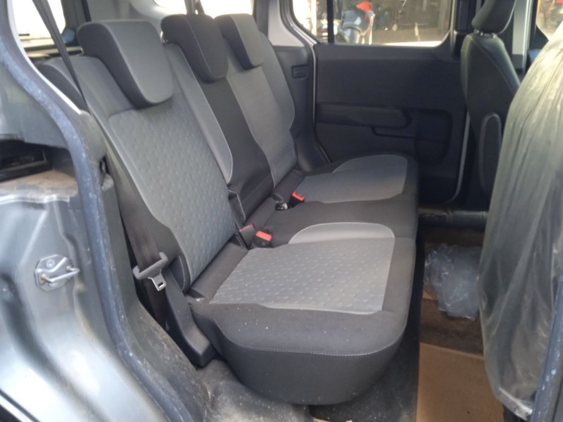 ford tourneo courier del año 2024