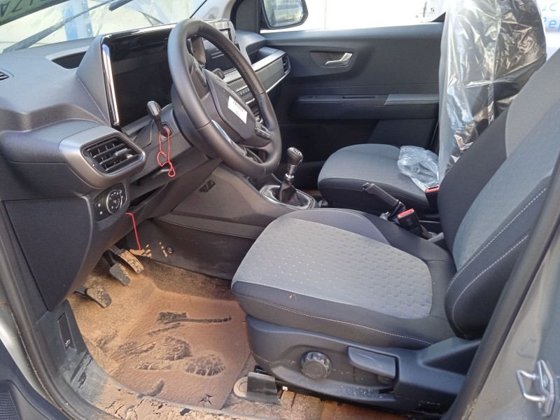 ford tourneo courier del año 2024