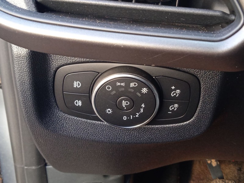 ford tourneo courier del año 2024